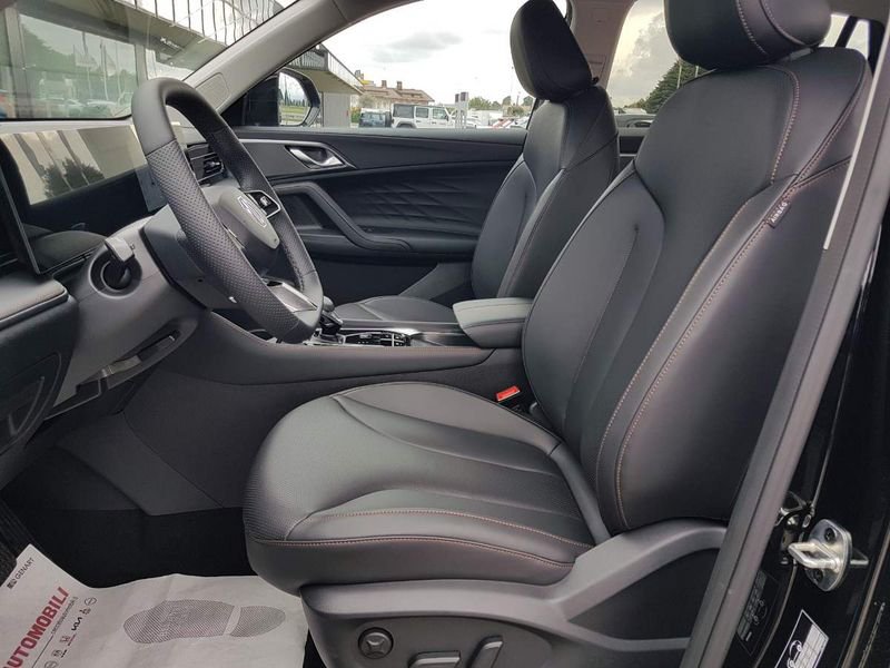 MG HS  1.5 hybrid+ Luxury auto