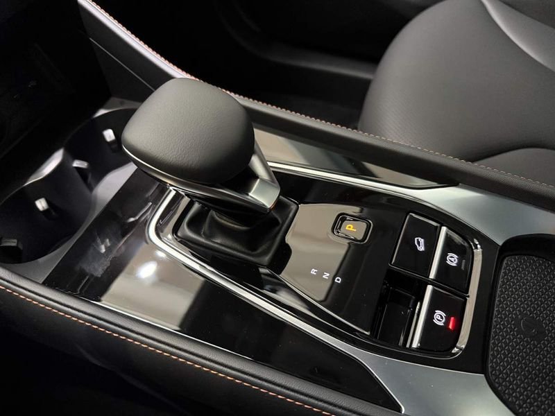 MG HS  1.5 hybrid+ Luxury auto