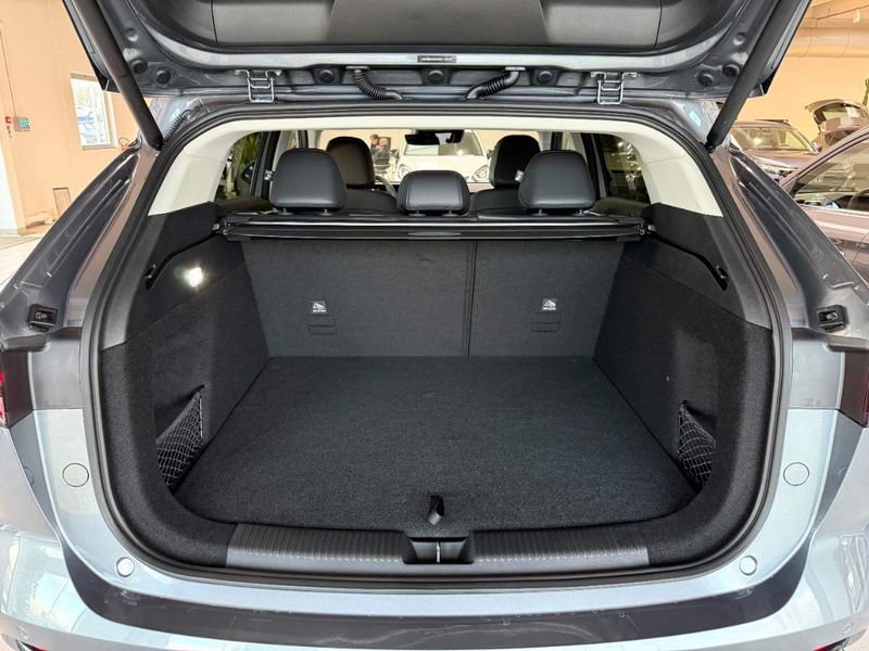 MG HS  1.5 hybrid+ Luxury auto