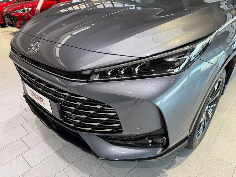 MG HS  1.5 hybrid+ Luxury auto