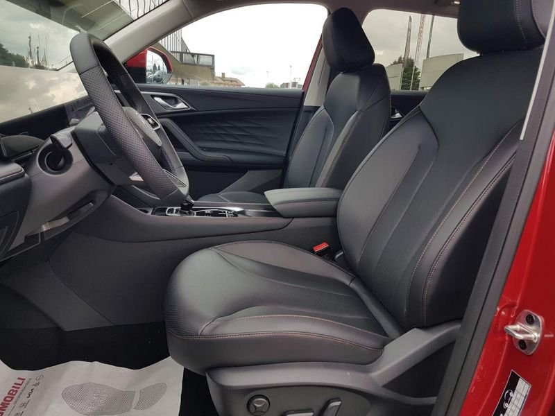 MG HS  1.5 hybrid+ Luxury auto