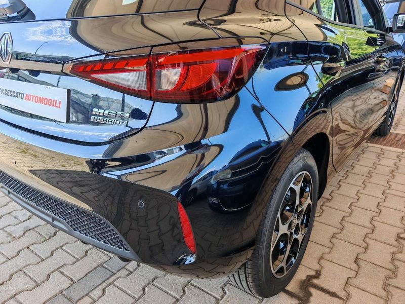 MG MG3  1.5 hybrid+ Luxury auto