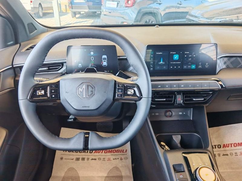 MG MG3  1.5 hybrid+ Luxury auto