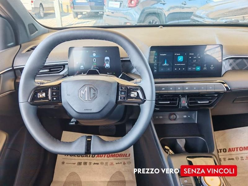 MG MG3  1.5 hybrid+ Luxury auto